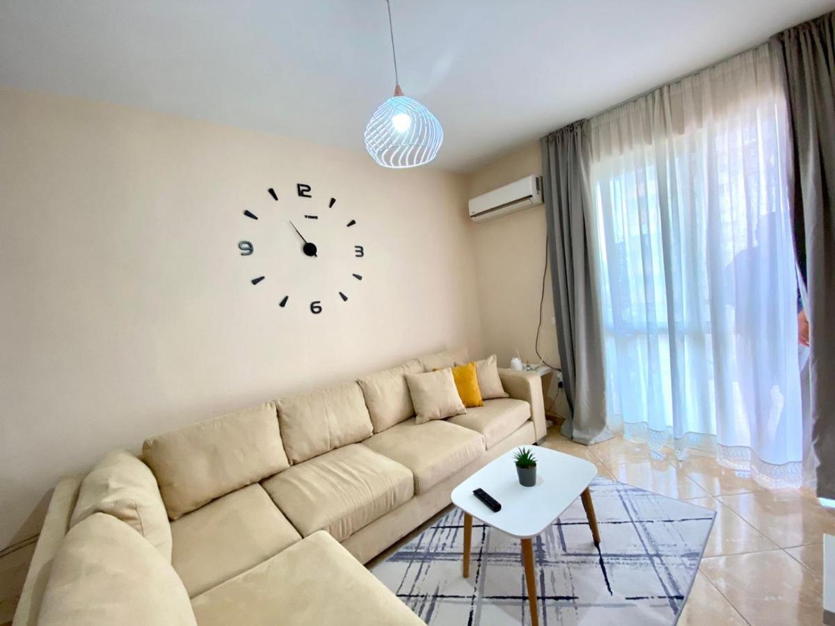 Chlo Apartment 2 Tirana Exterior foto